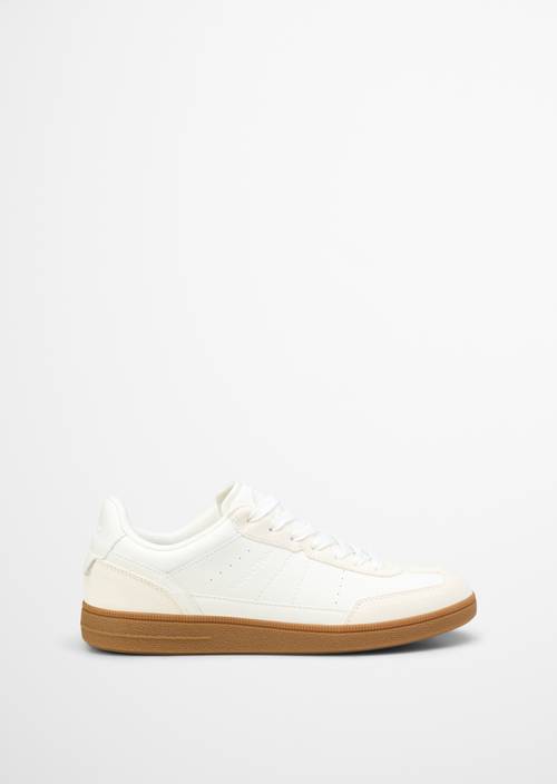 Sneaker Model Charlie MO'P Offwhite Ansicht rechter Schuh von außen