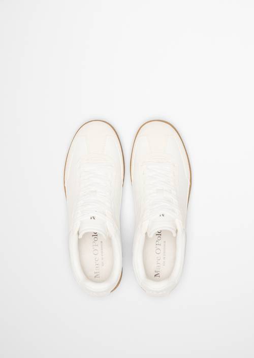 Sneaker Model Charlie MO'P Offwhite in Ansicht von oben