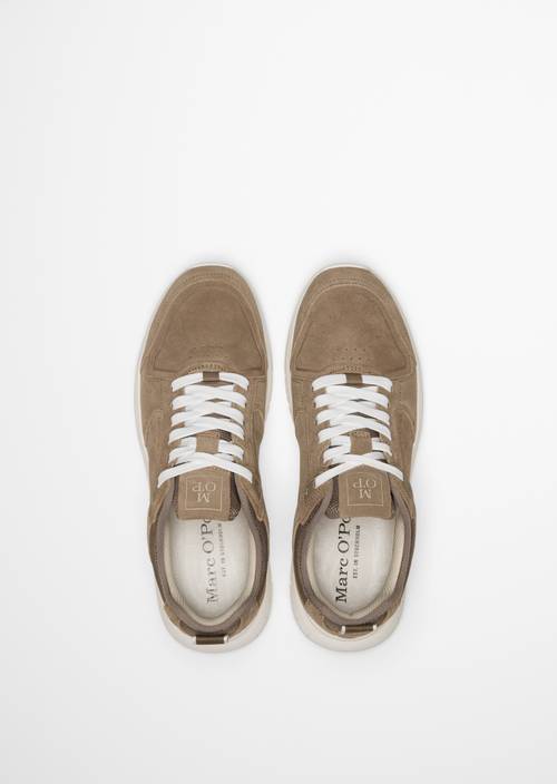 Sneaker model Niclas Pavestone in top view