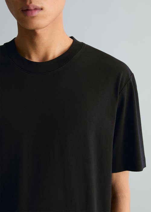Relaxed T-shirt — Black