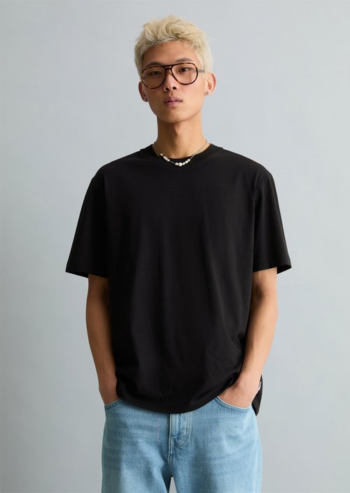 Relaxed T-shirt — Black