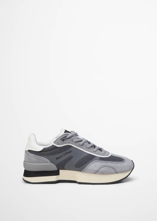 Sneaker Model Mara Grey Ansicht rechter Schuh von außen