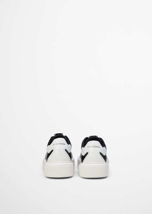 Cup sole sneaker — Black