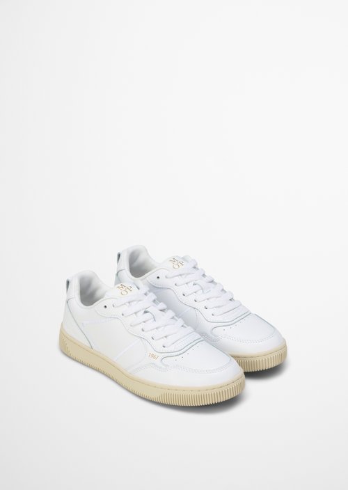 Sneaker — White