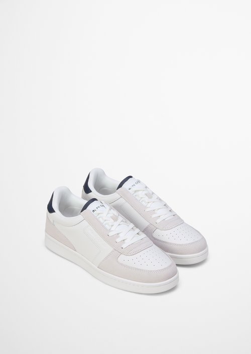 Sneaker — White