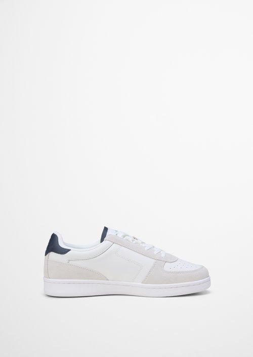 Sneaker — White
