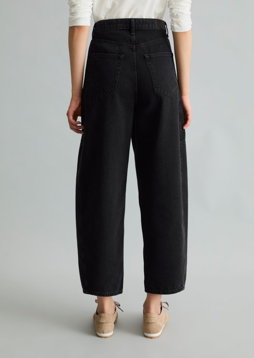 Enni Wide Barrel Jeans — Black