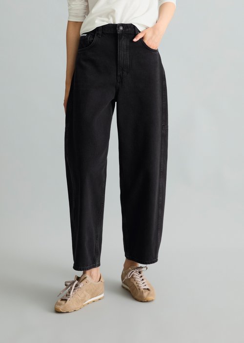 Enni Wide Barrel Jeans — Black