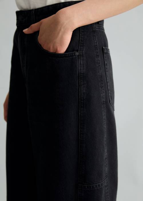 Jeans modèle Enni à coupe large Black en vue détaillée