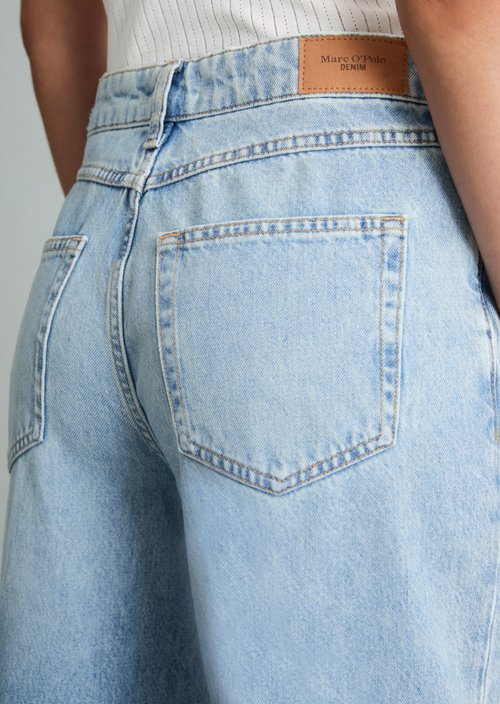 Jeans model Stine barrel cropped — Light Blue
