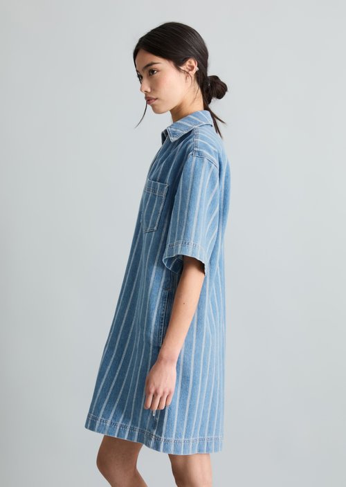 Loose-fitting striped denim dress — Medium Blue