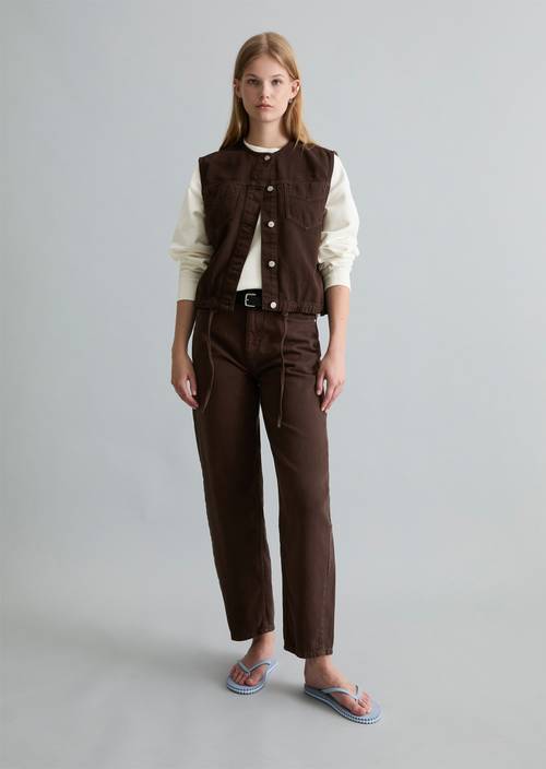 Jeansweste boxy Shaded Brown in Frontalansicht