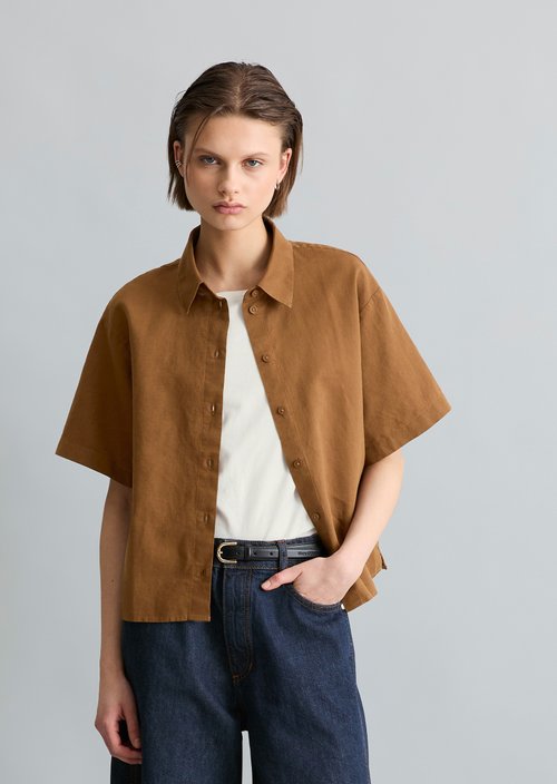 Relaxed short-sleeved blouse — Umbra Brown