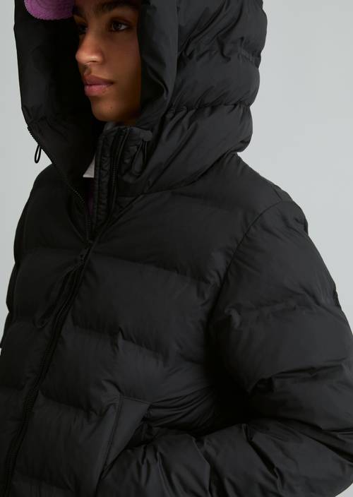 Pufferjacke regular Black in Detailansicht