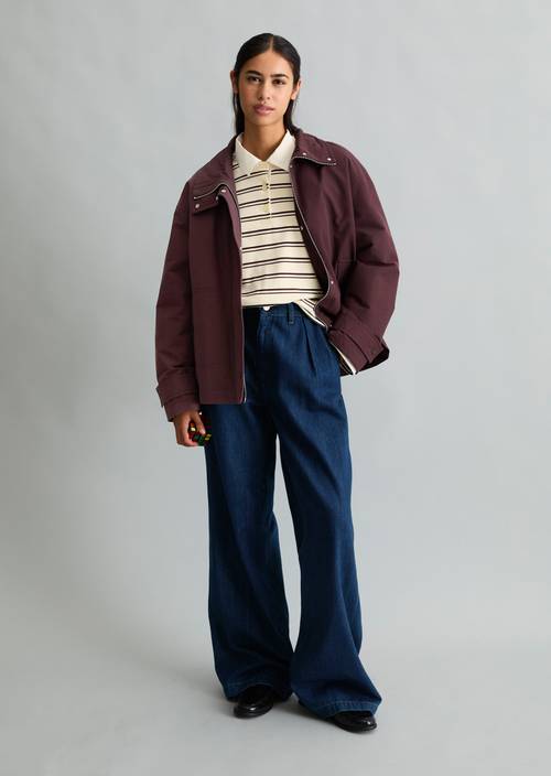 Outdoor-Jacke relaxed Burnt Aubergine in Frontalansicht