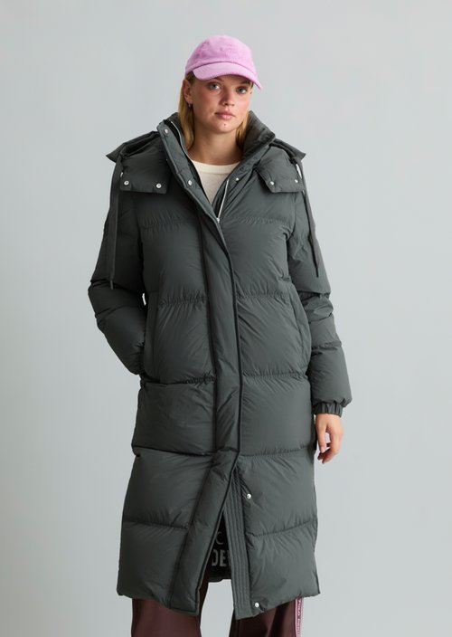 Quilted Down Coat, Regular Fit — Light Graphite