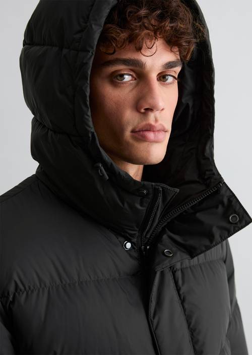 Daunenmantel regular Black in Detailansicht