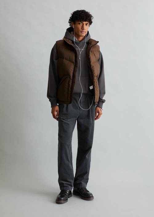 Regular-Fit Down Vest Chocolate Fudge in front view
