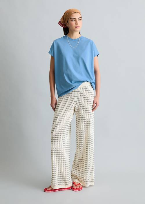 T-shirt DfC surdimensionné Azure Sky en vue de face