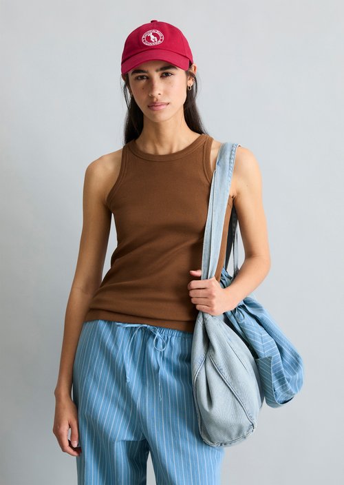 DfC ribbed top slim — Umbra Brown