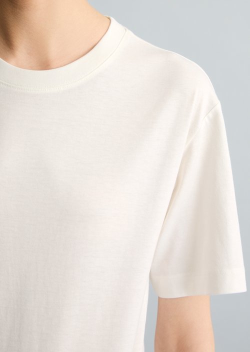 Basic regular T-shirt — Silky White