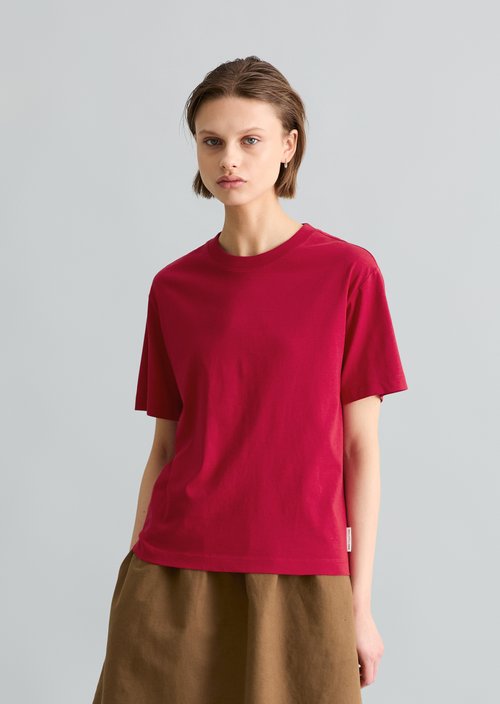 Basic regular T-shirt — Vivid Cherry