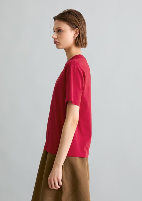 Basic regular T-shirt — Vivid Cherry