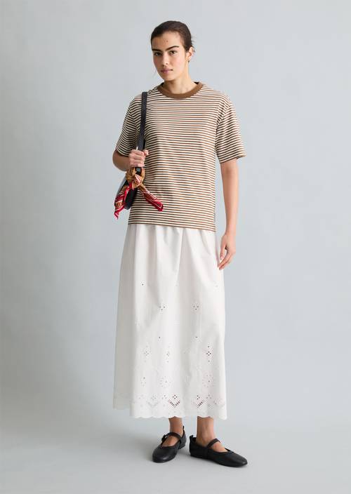 Maglietta regolare a righe Medium Brown in vista frontale