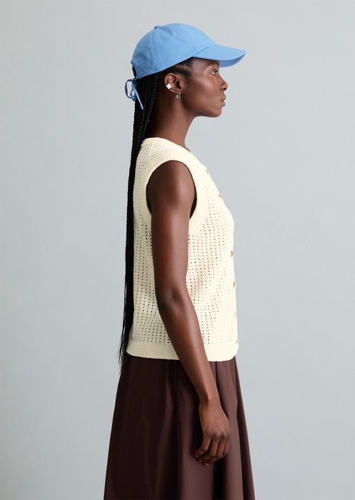 Sleeveless cardigan slim — Creamy White