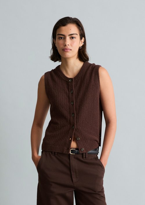 Sleeveless cardigan slim — Burnt Aubergine