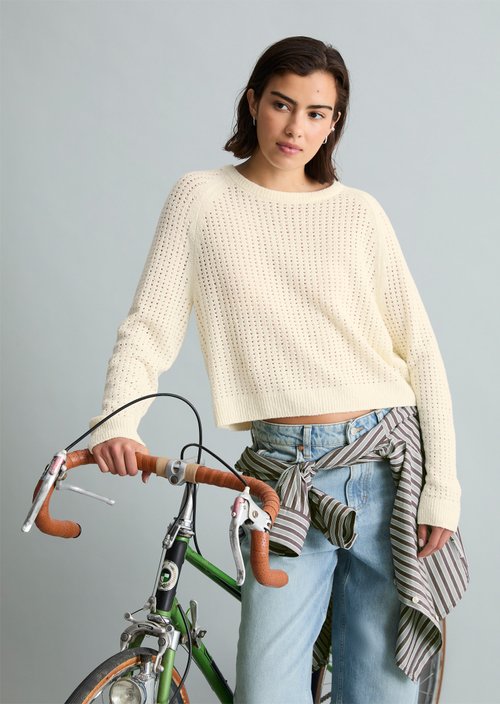 Sweater loose — Creamy White