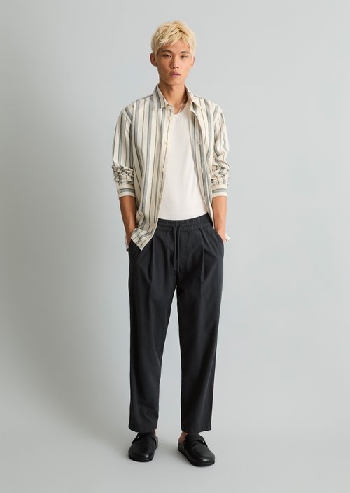 Regular seersucker trousers — Peppercorn Grey