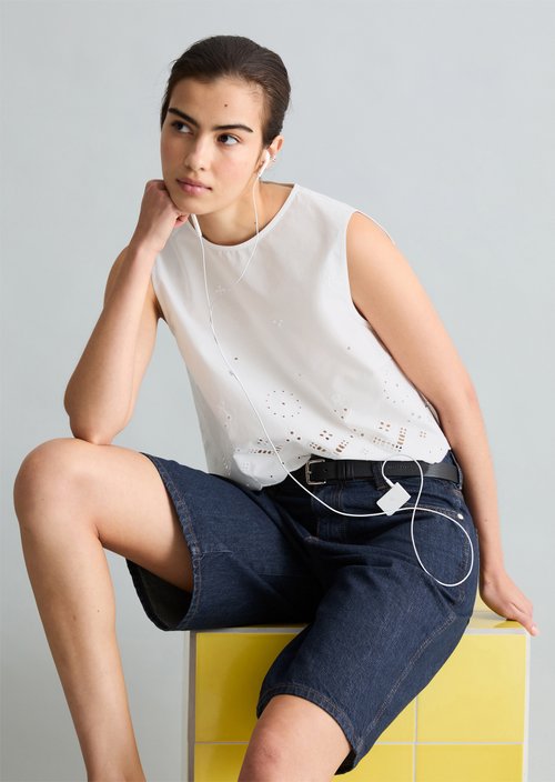 Cropped lace top — Silky White