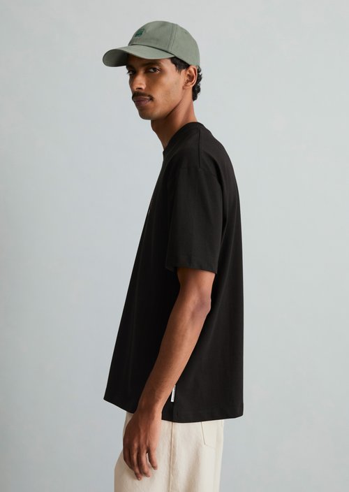 Crayfish Capsule T-Shirt — Black