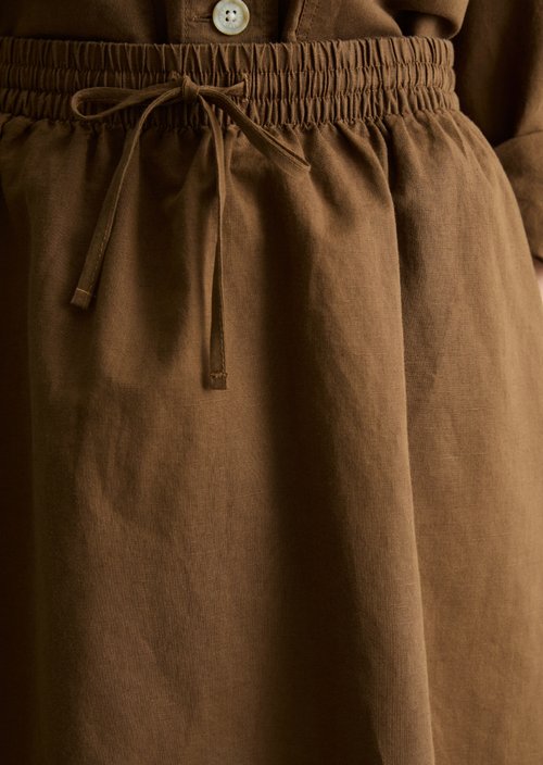 Short skirt A-shape — Umbra Brown