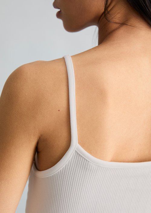 Spaghetti strap top slim — Silky White