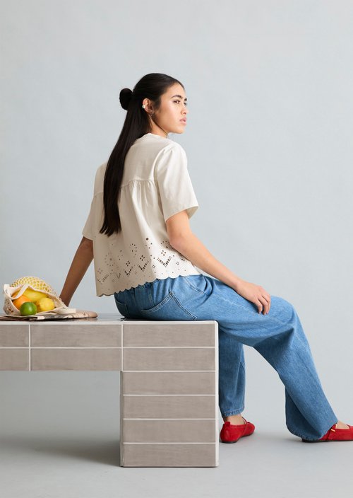T-shirt with broderie anglaise relaxed — Silky White