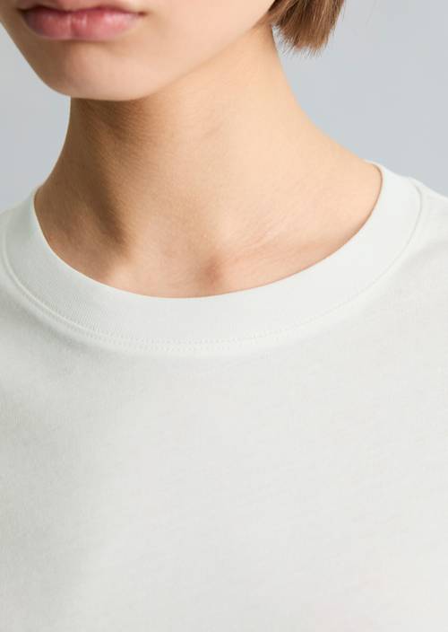 Longsleeve relaxed Silky White in Detailansicht