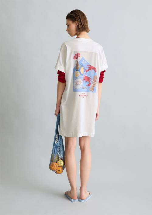 Vestido camiseta relajado Silky White en vista frontal