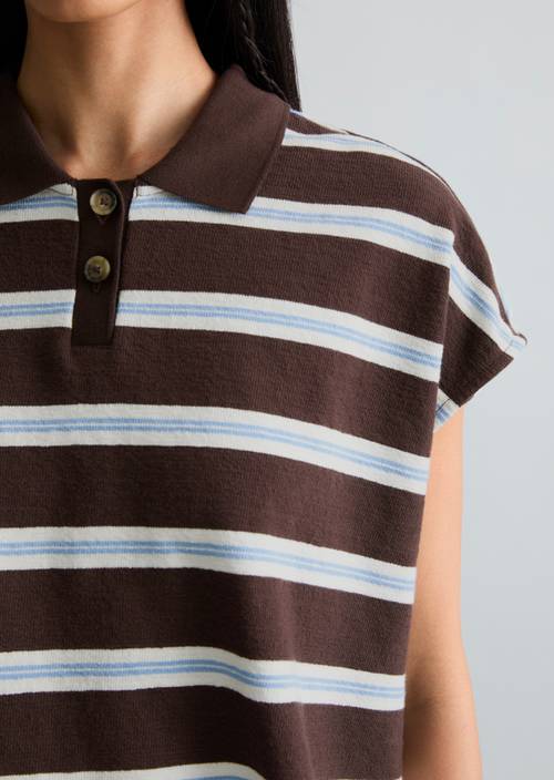 Gestreiftes Poloshirt wide Dark Brown in Detailansicht