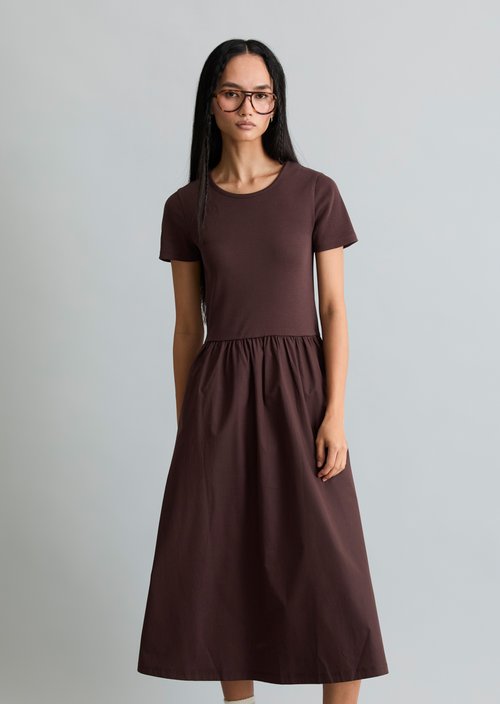 Jersey dress flared — Burnt Aubergine