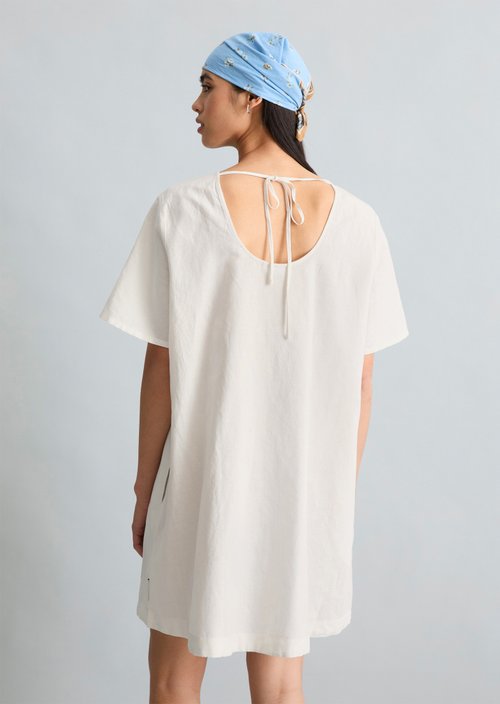 Dress relaxed — Silky White