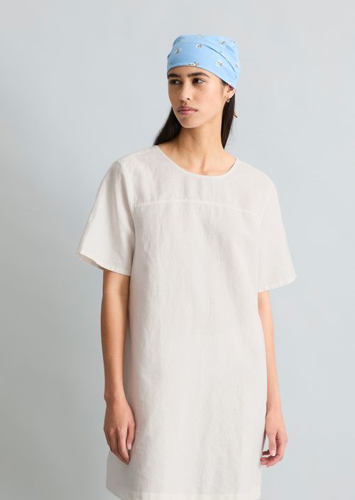 Dress relaxed — Silky White