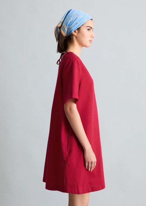 Dress relaxed — Vivid Cherry