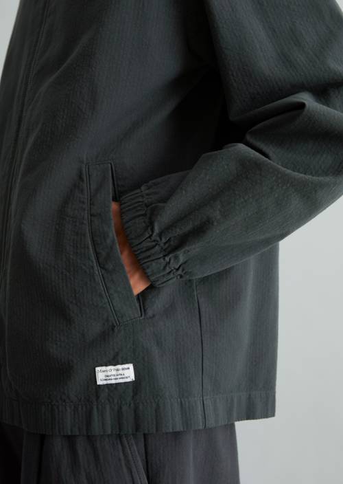 Seersucker-Overshirt Peppercorn Grey in Detailansicht