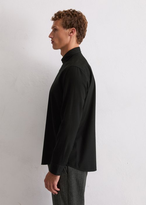 Shirt shaped — Black