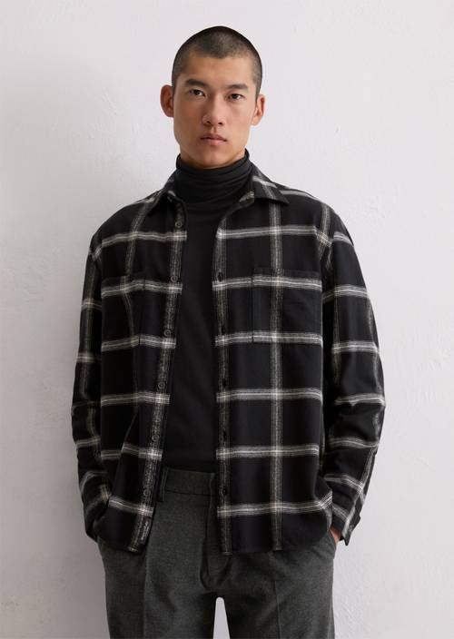 Camisa normal Dark Grey en vista frontal