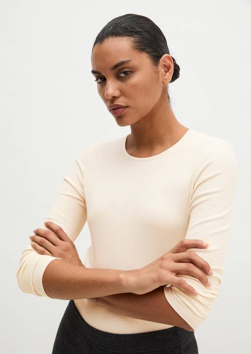 Longsleeve regular Chalky Sand in front view