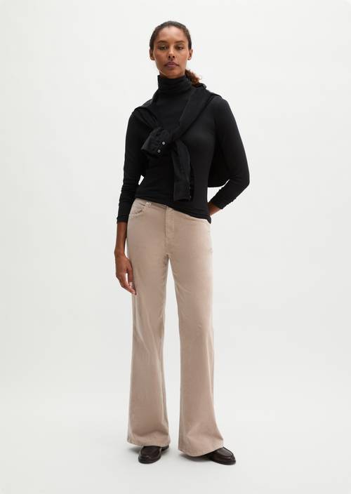 Regular turtleneck longsleeve Black in front view