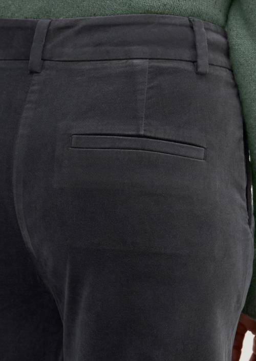 Samthose tapered Broken Graphite in Detailansicht